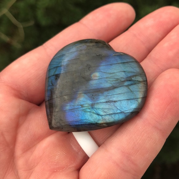 Labradorite heart - Picture 2 of 3